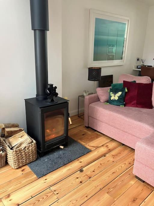 Our Beautifully Renovated Home Chichester Exteriör bild